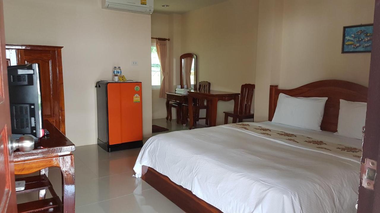 Ratchaphruek Resort Lopburi Exterior photo